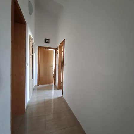 Lucia - 33151 Apartament *