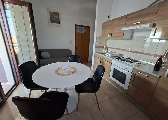 Apartman Lucia - 33151 *