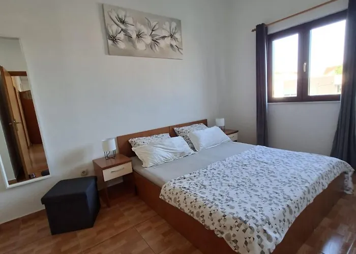 Apartman Lucia - 33151 Pakostane