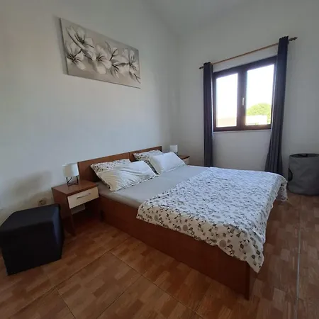 Lucia - 33151 Apartamento